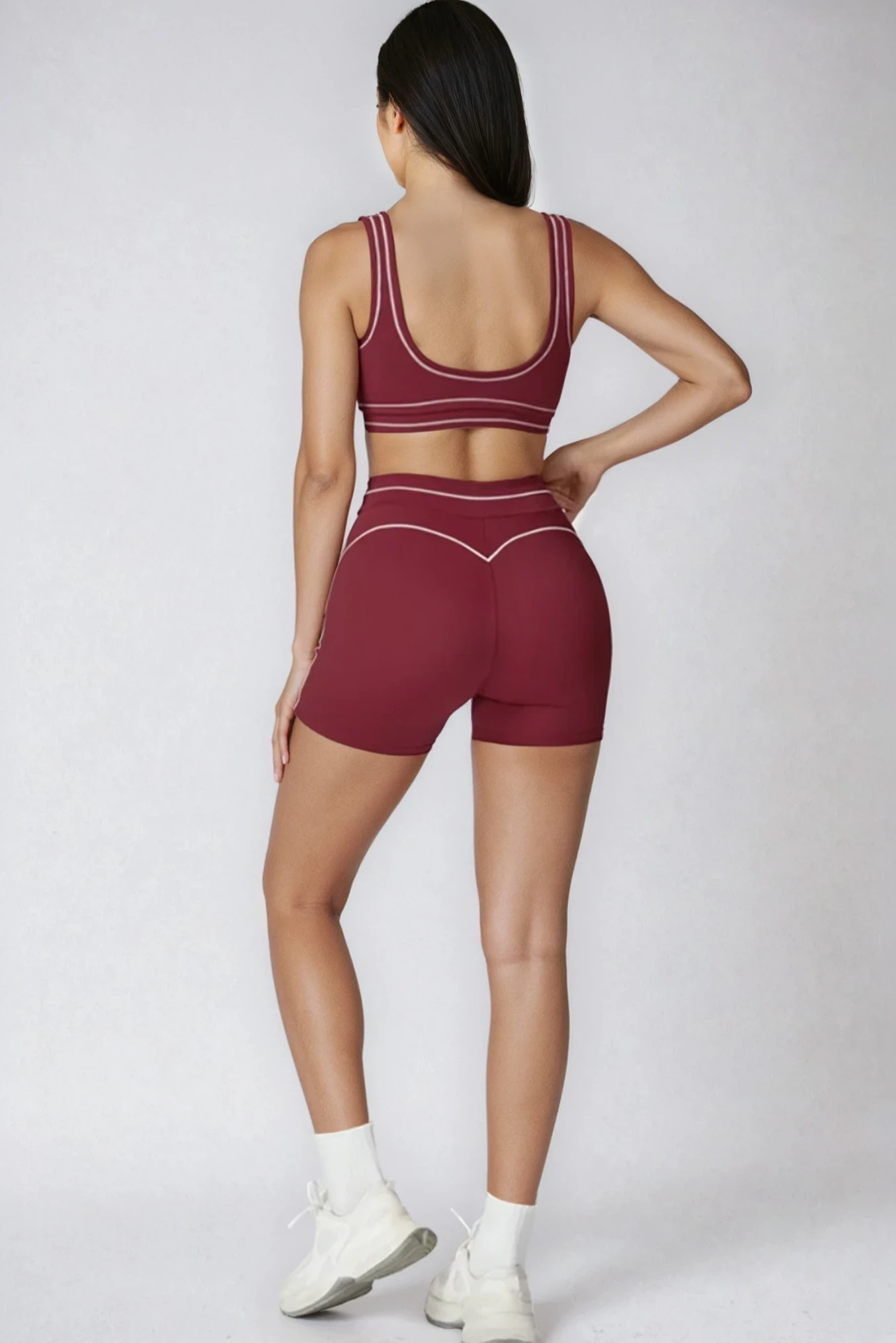 AMARA Shorts Rouge Noir