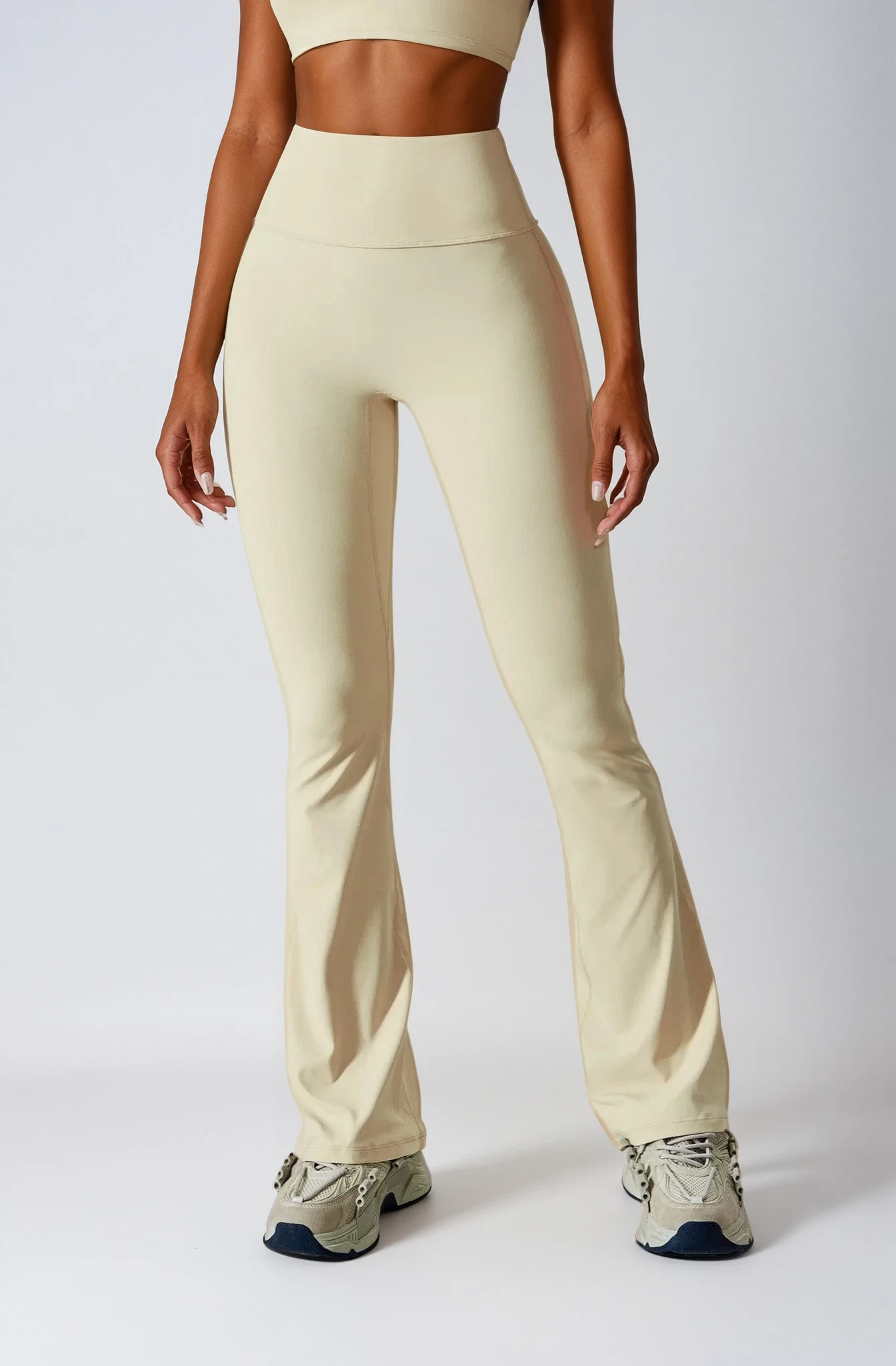 ALINÉ Flare Leggings Créme Vanilla