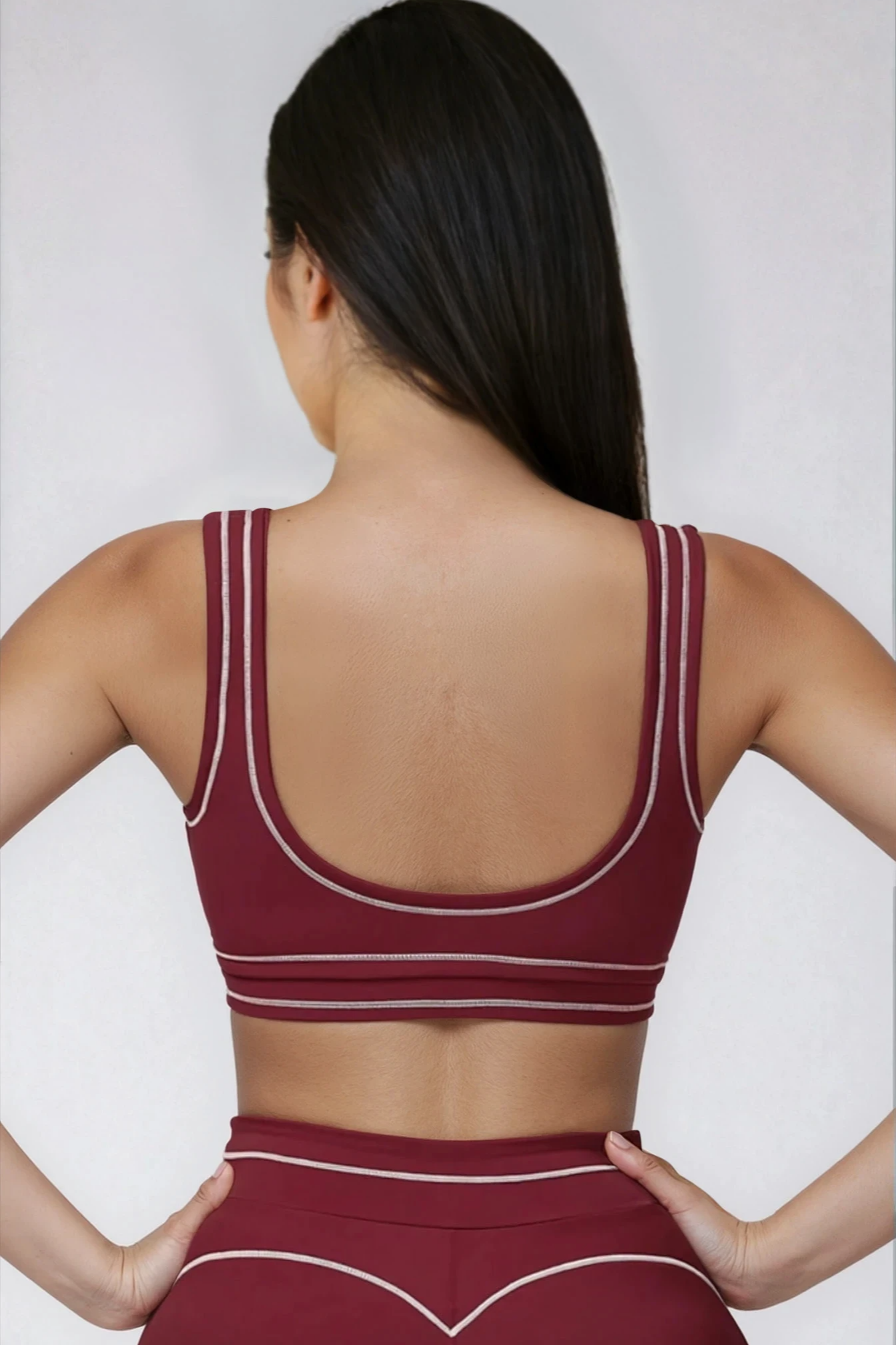 AMARA Sports Bra Rouge Noir