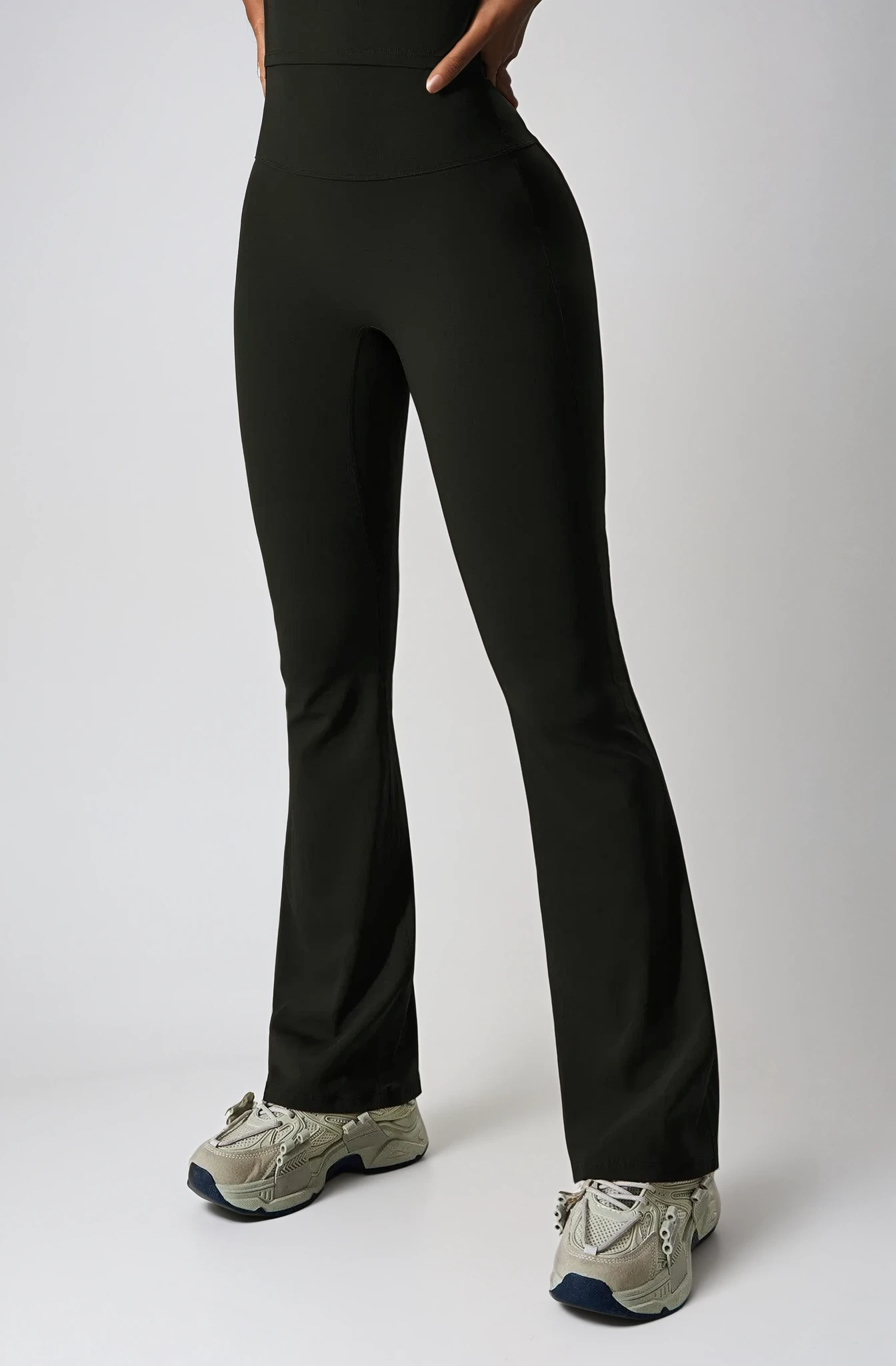 ALINÉ Flare Leggings Onyx