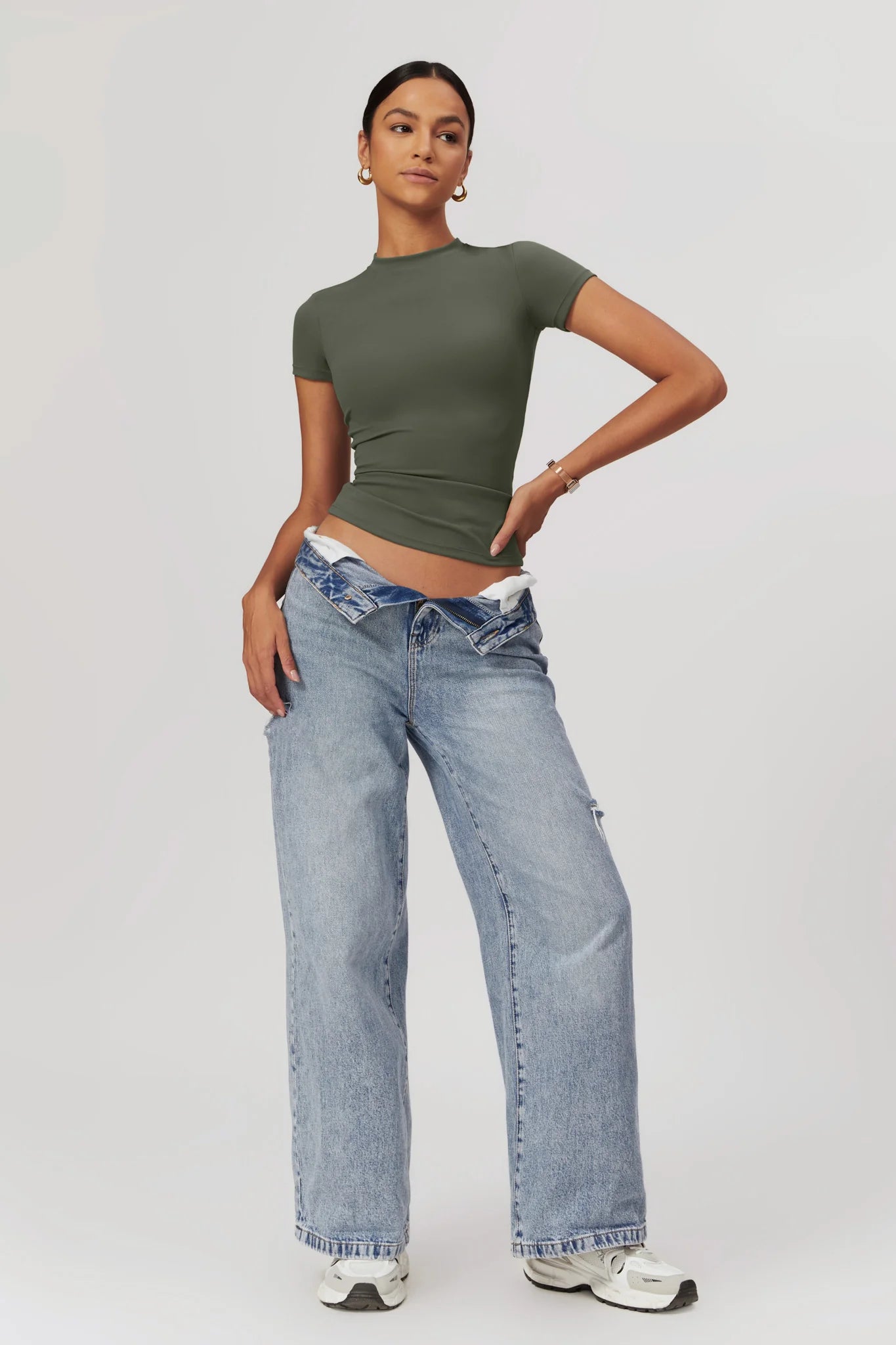 COLLÍN Basic Tee Olive Khaki