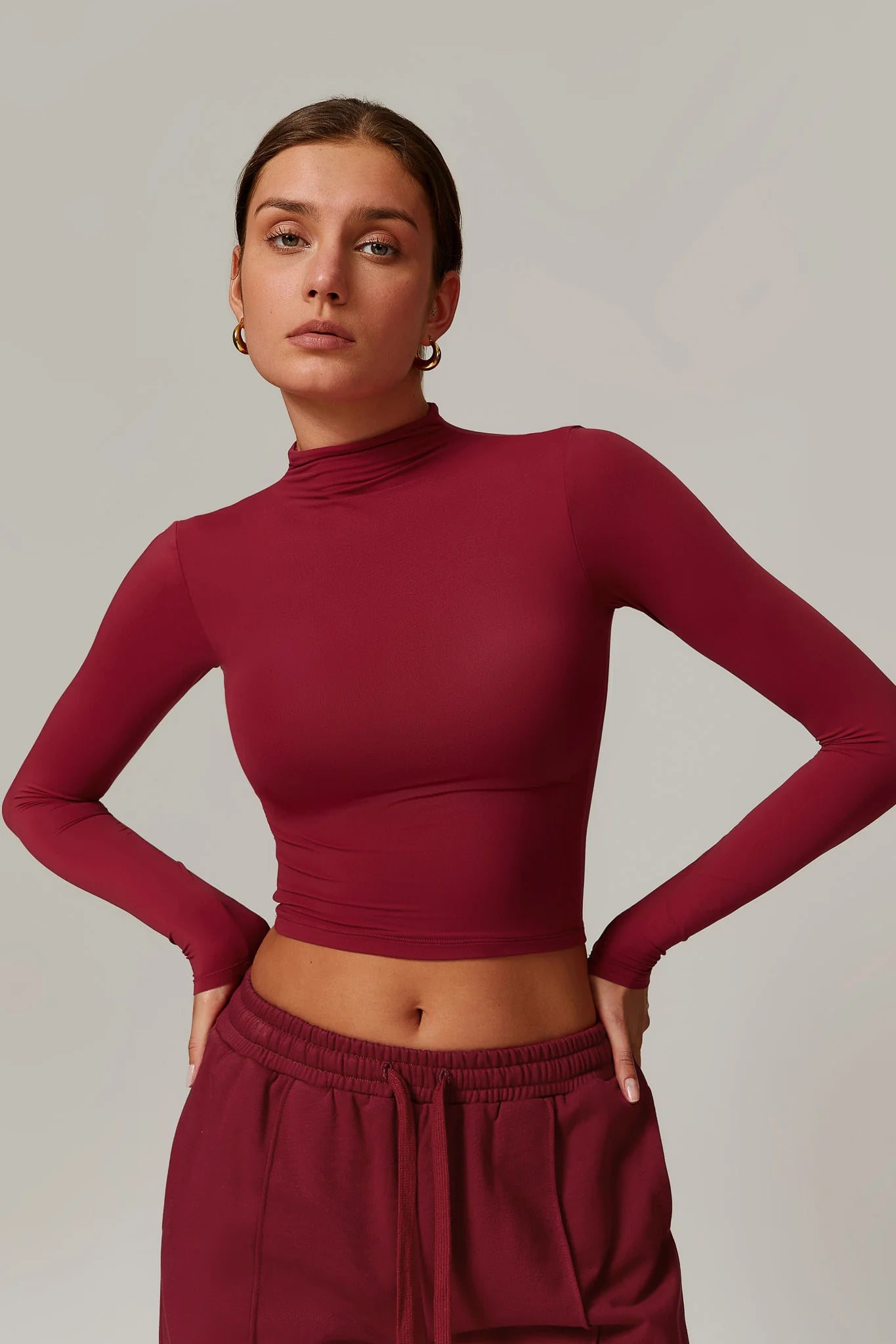 CÉLENE High Neck Long Sleeve Rouge Noir