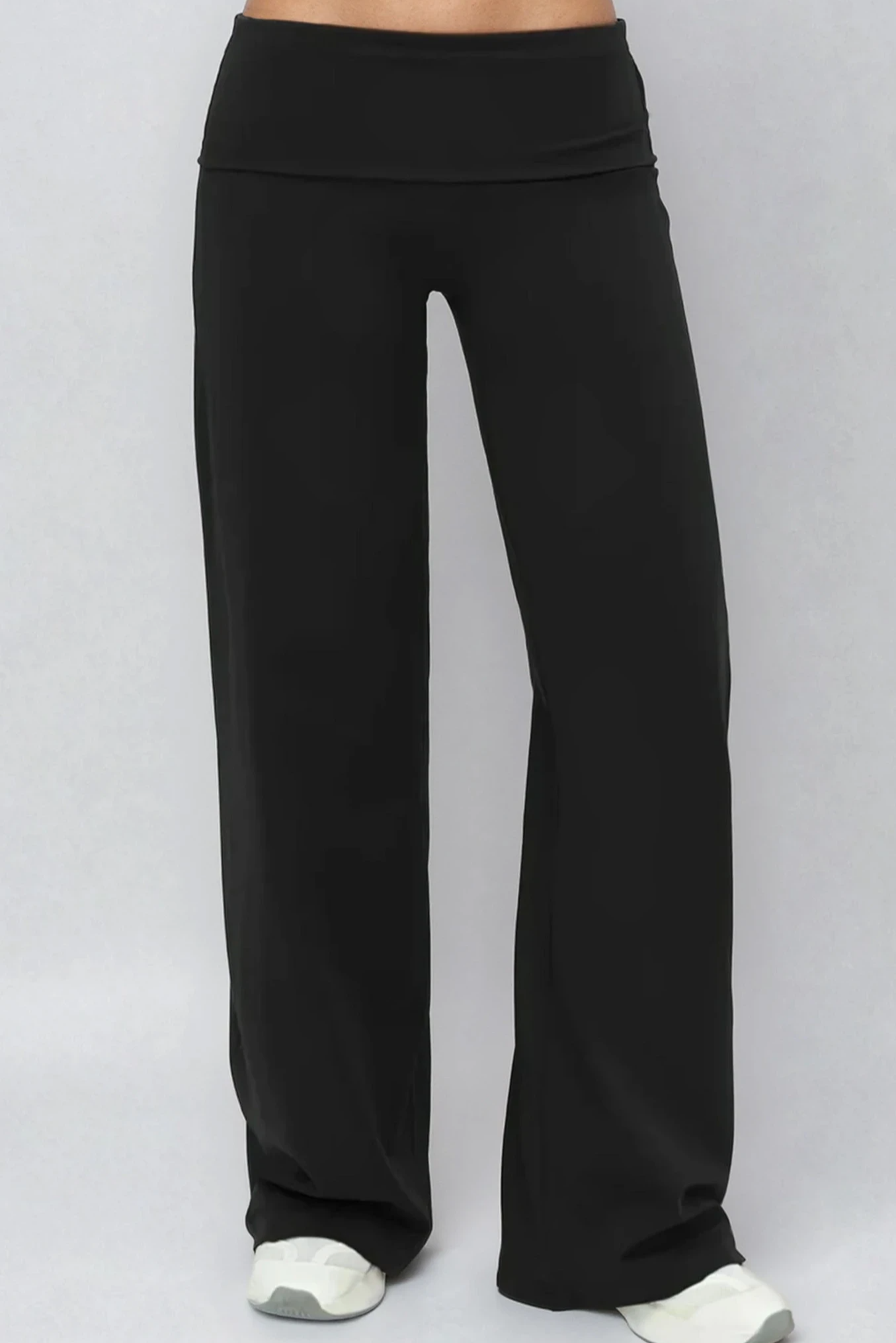 ÉLIA Straight Leg Pants Onyx