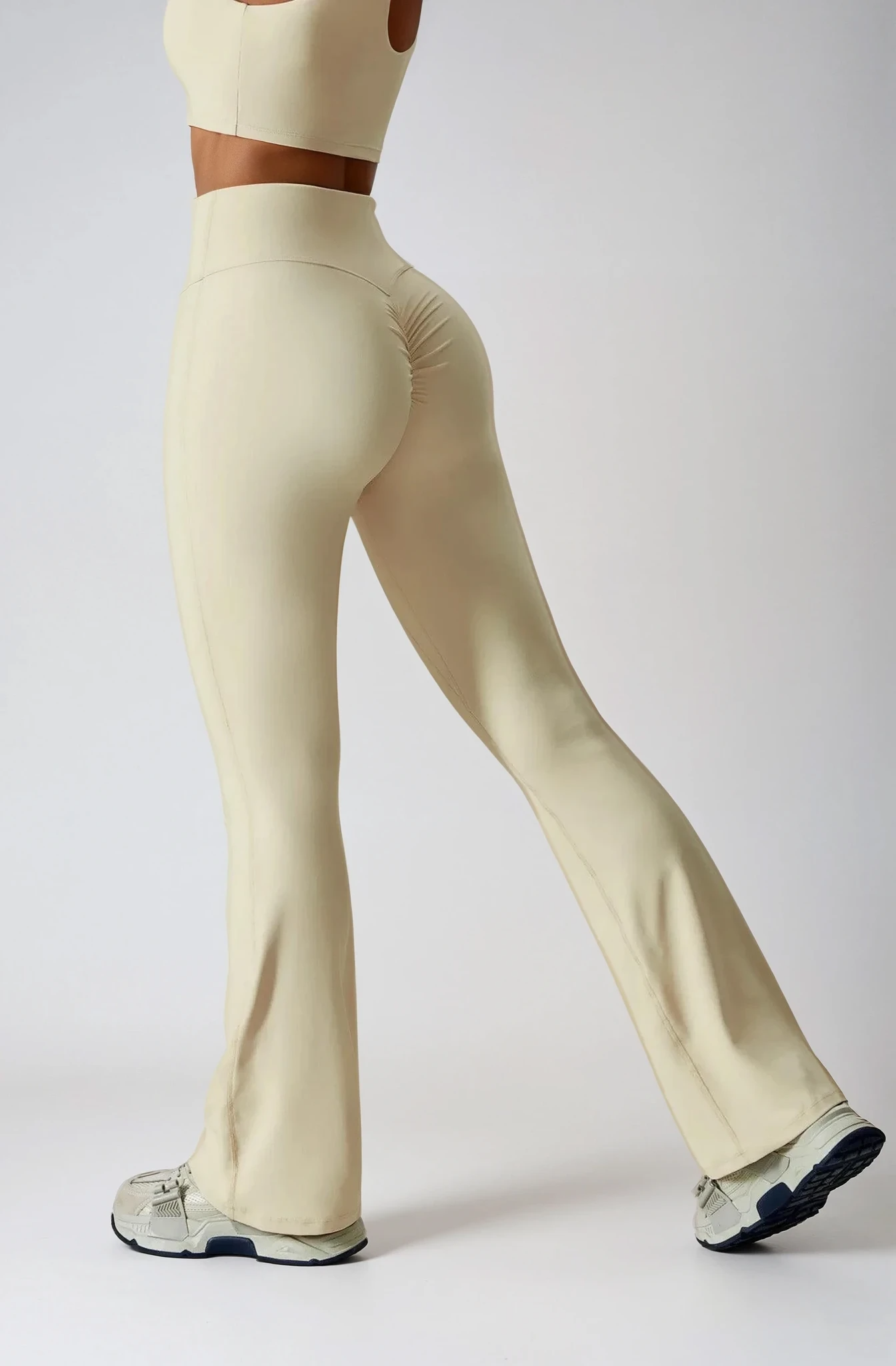 ALINÉ Flare Leggings Créme Vanilla