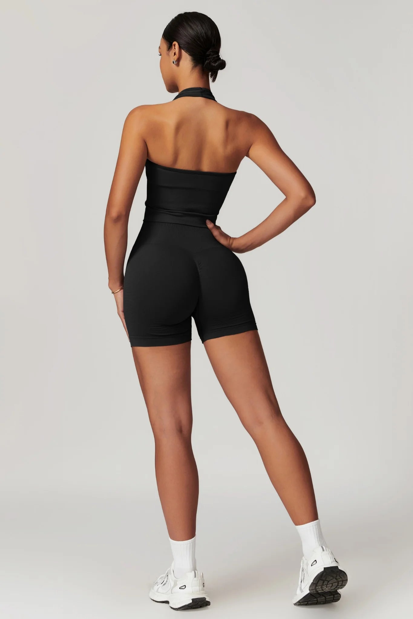 VALENCE Halter Top Onyx