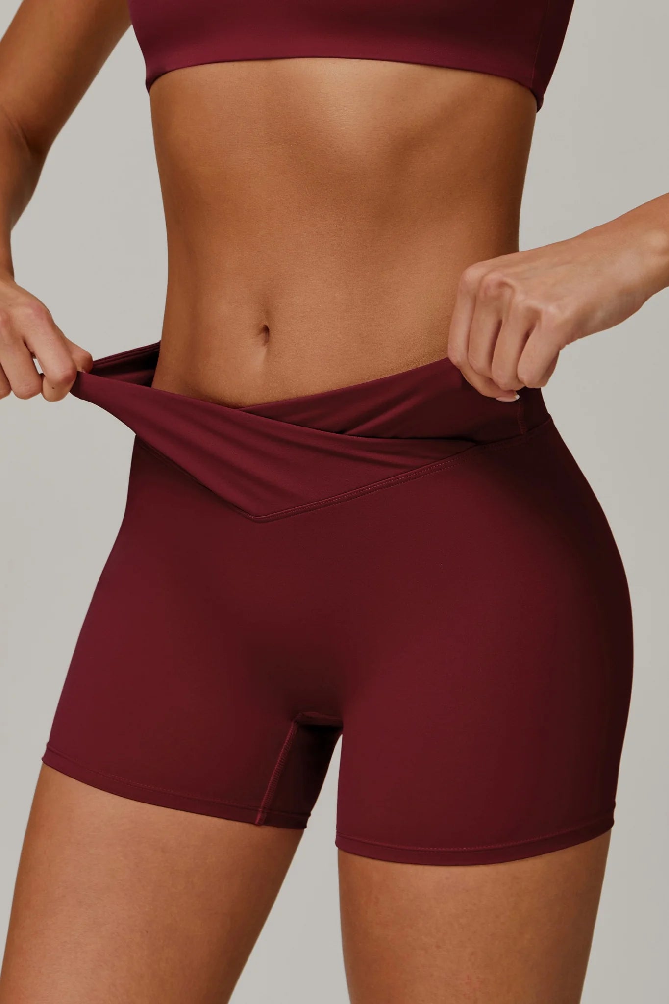 CÉLENE Shorts Rouge Noir