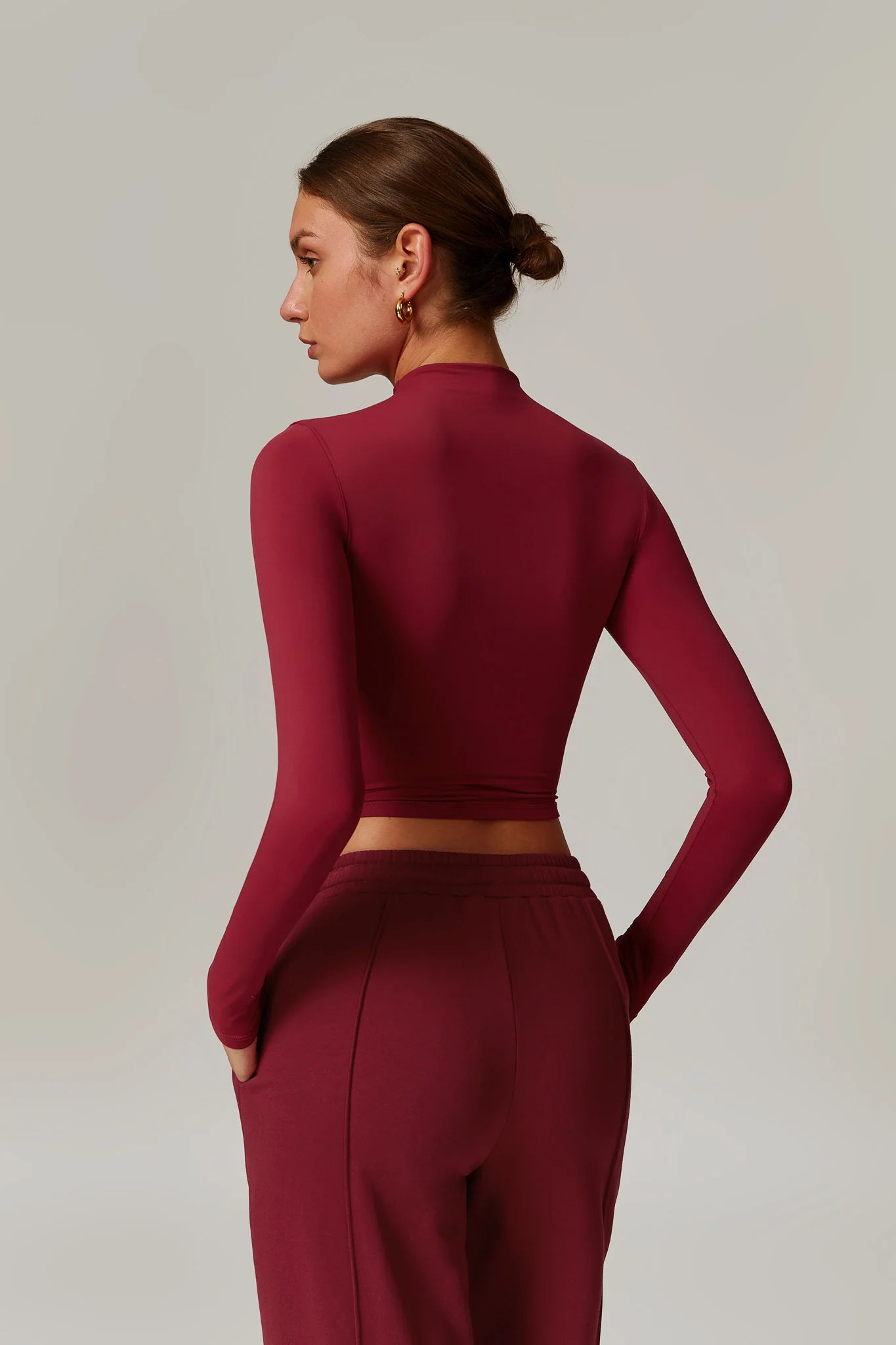 CÉLENE High Neck Long Sleeve Rouge Noir